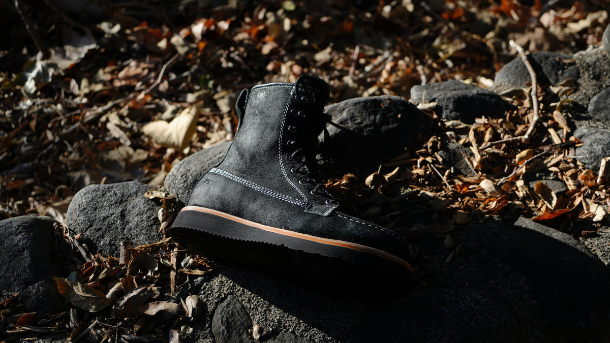 Bristow 8 Inch | Oiled Black Rough Out