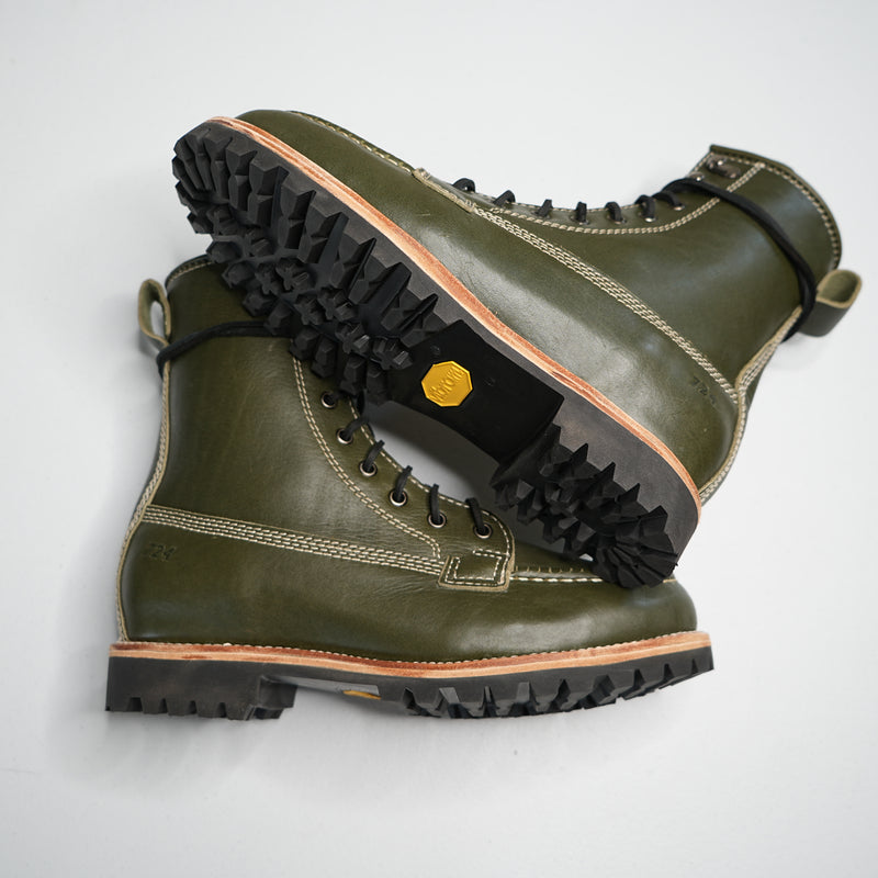 Size 9 Forest Full Grain 8 Inch + Vibram 132 Montagna Outsoles