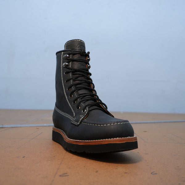 Bristow 8 Inch | Black Crazy Horse Full Grain