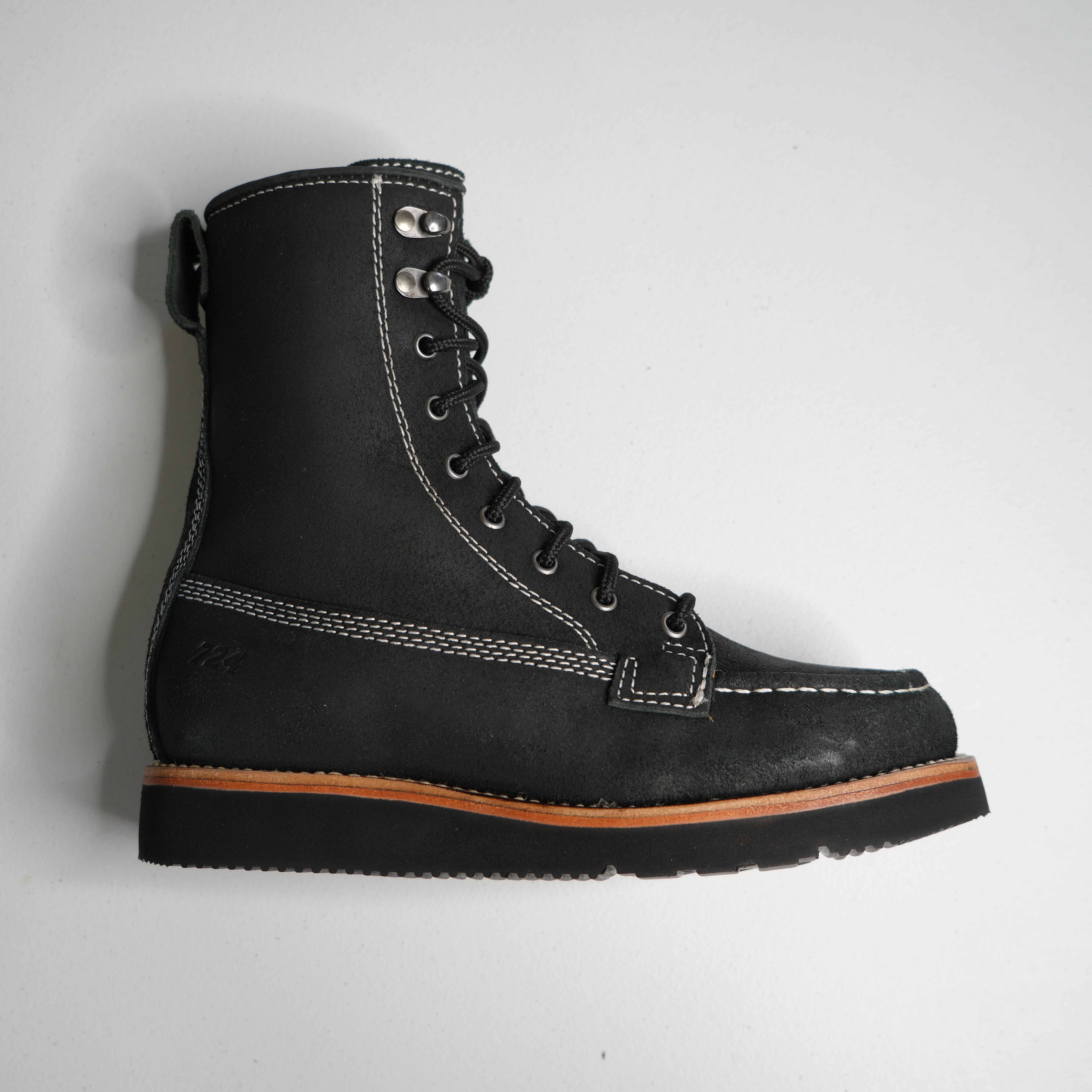 Bristow 8 Inch | Oiled Black Rough Out – SEVEN TWENTY-FOUR
